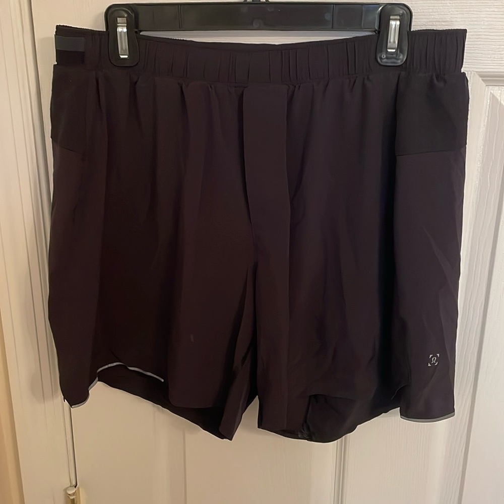Lululemon 5” lined running shorts